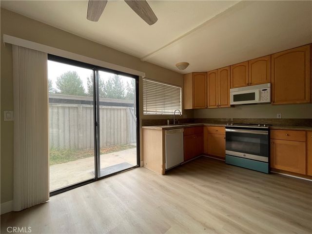 61 Streamwood 61, Irvine, CA 92620