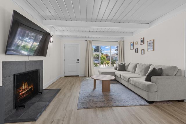 2209 Tevis Rd, Sacramento, CA 95825