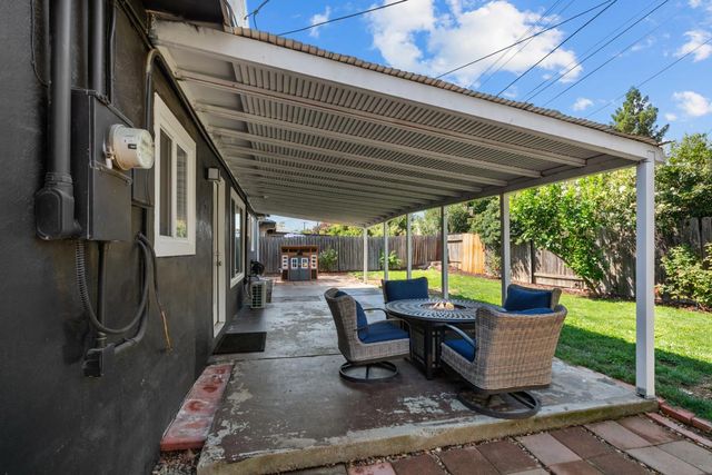 2209 Tevis Rd, Sacramento, CA 95825
