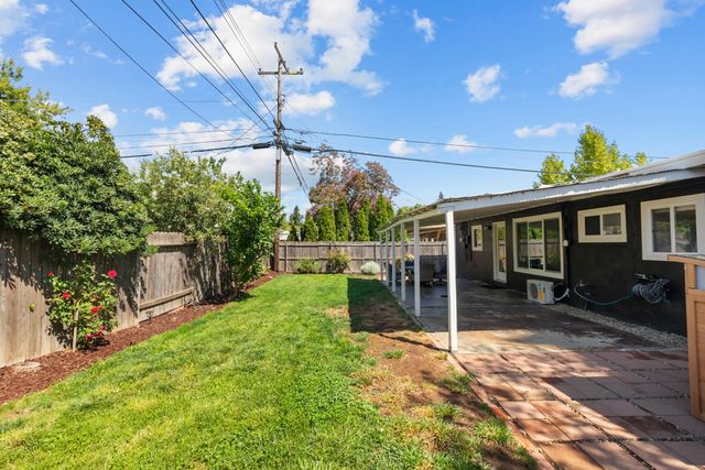2209 Tevis Rd, Sacramento, CA 95825