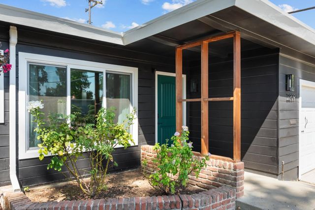 2209 Tevis Rd, Sacramento, CA 95825