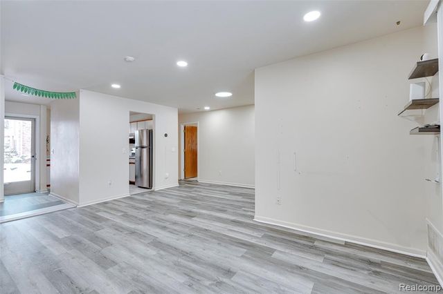 42739 Lilley Pointe Drive 119, Canton, MI 48187