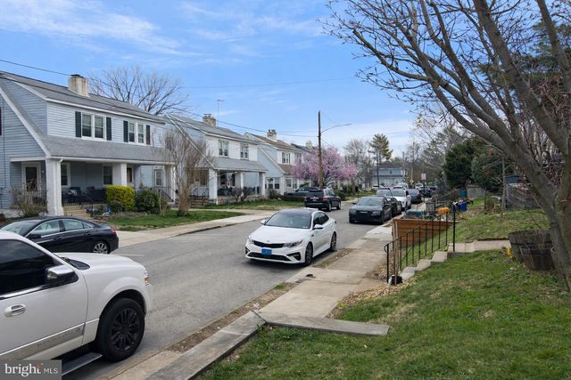 227 N LINDEN AVE, Upper Darby, PA 19082