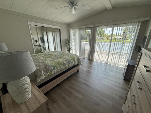 698 Sunny South Avenue, Boynton Beach, FL 33436