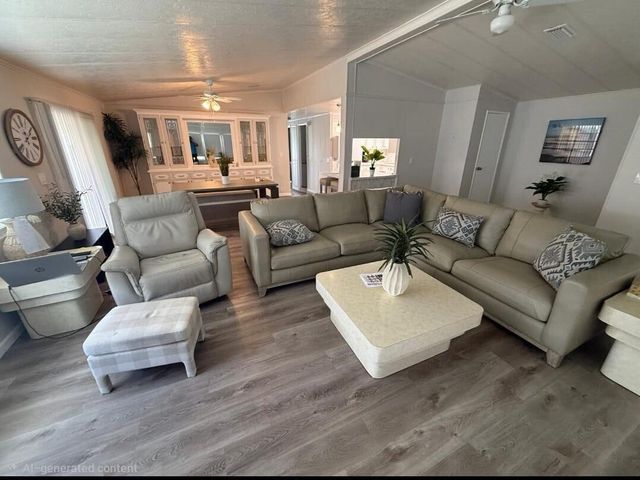 698 Sunny South Avenue, Boynton Beach, FL 33436