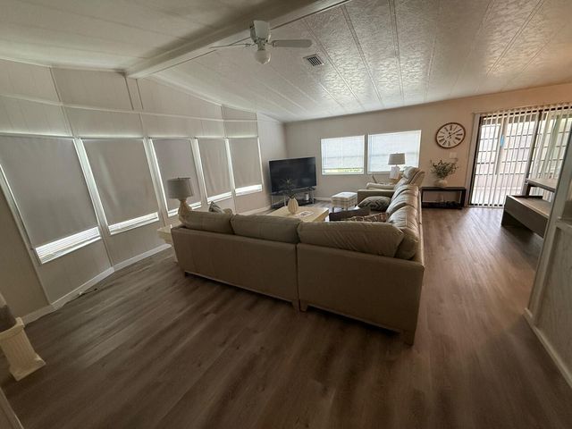 698 Sunny South Avenue, Boynton Beach, FL 33436