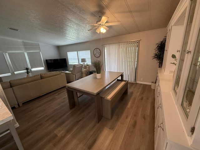 698 Sunny South Avenue, Boynton Beach, FL 33436