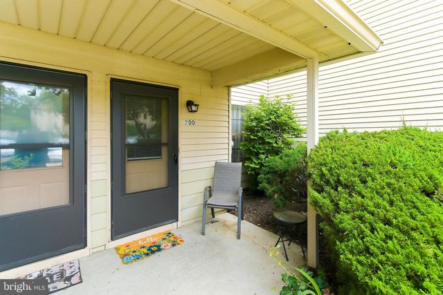 200 VIOLET LN, Jackson, NJ 08527
