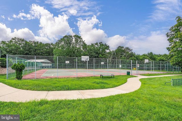 200 VIOLET LN, Jackson, NJ 08527