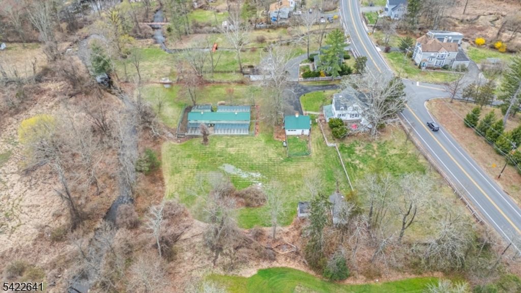 570 Mine Brook Rd, Bernardsville Boro, NJ 07924 — photo 2