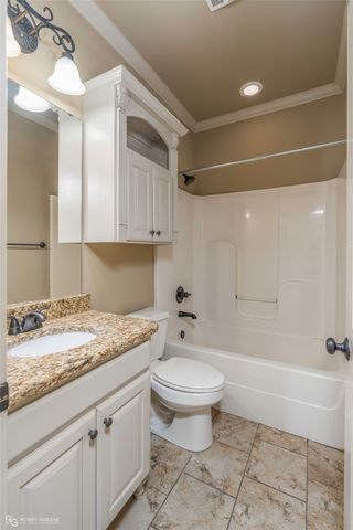 619 Bitter Pecan Drive, Bossier City, LA 71111