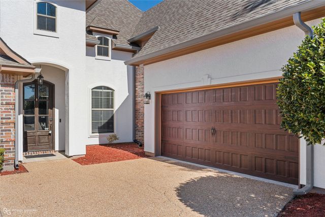 619 Bitter Pecan Drive, Bossier City, LA 71111