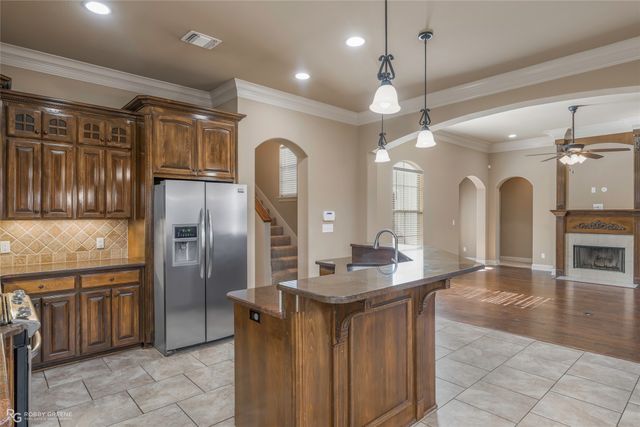 619 Bitter Pecan Drive, Bossier City, LA 71111