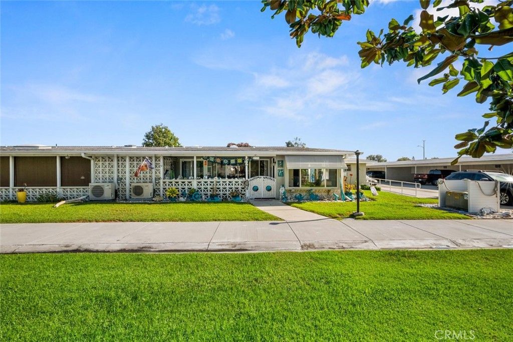 1641 Monterey Rd M2-18A, Seal Beach, CA 90740 — exterior