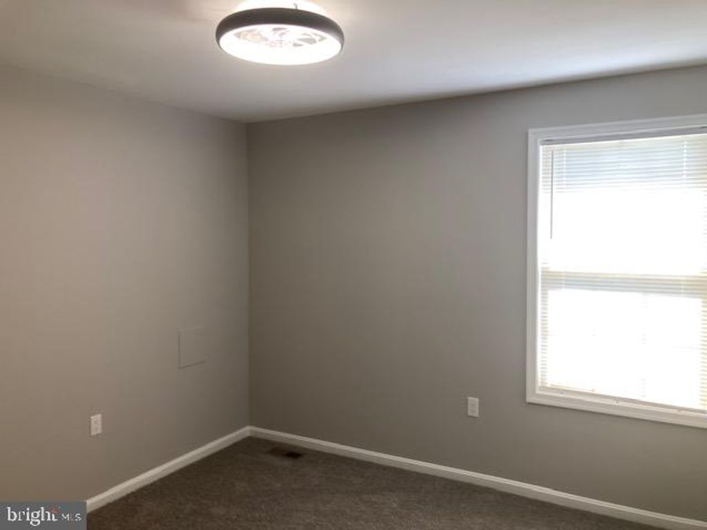 Image 25 of property listing at 920 BURNING TREE CT, Westminster, MD 21158