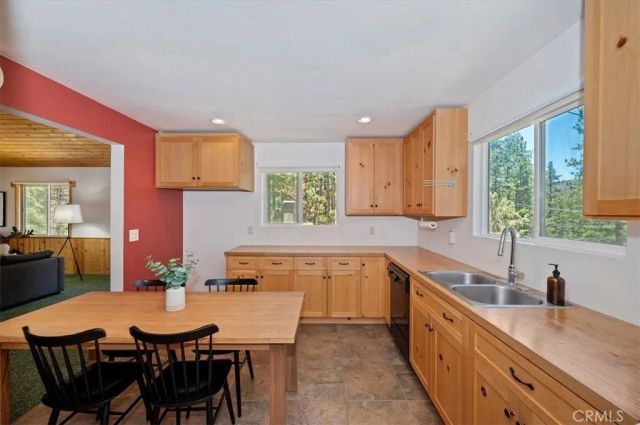 304 Sugarloaf Boulevard, Big Bear City, CA 92314