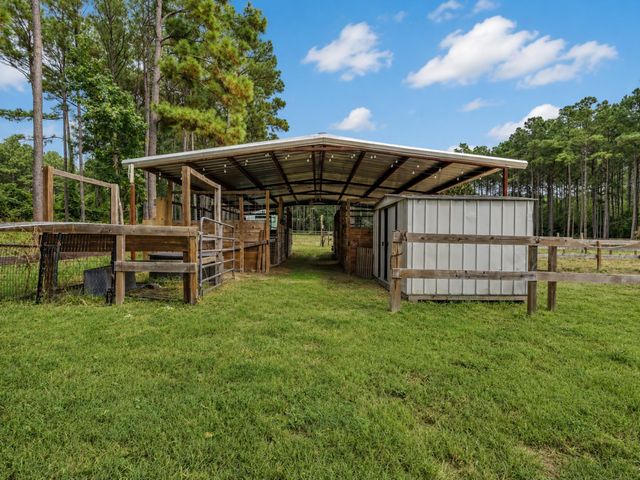 12654 Maxwell Street, Willis, TX 77378