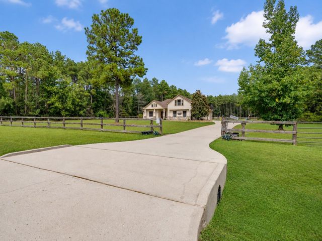 12654 Maxwell Street, Willis, TX 77378