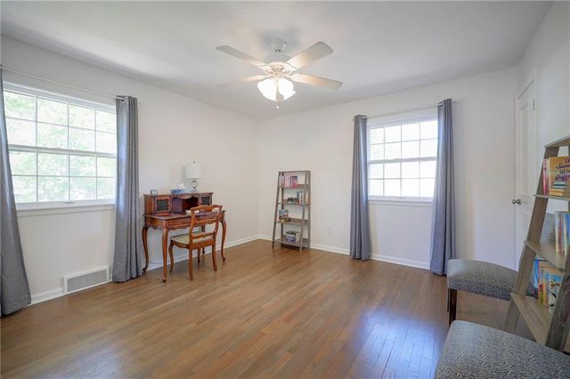 9724 Outlook Drive, Overland Park, KS 66207