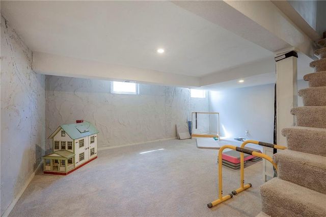 9724 Outlook Drive, Overland Park, KS 66207