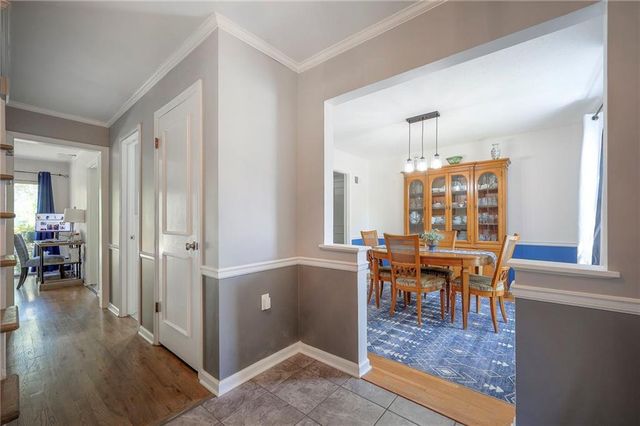 9724 Outlook Drive, Overland Park, KS 66207
