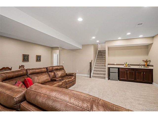 26534 E Links Pl, Aurora, CO 80016