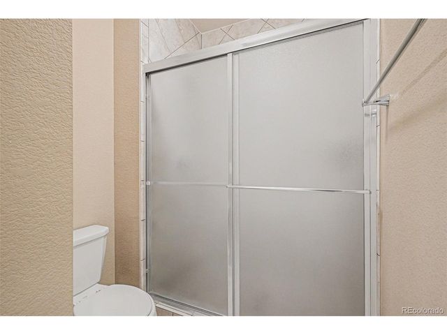 26534 E Links Pl, Aurora, CO 80016