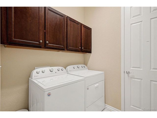 26534 E Links Pl, Aurora, CO 80016