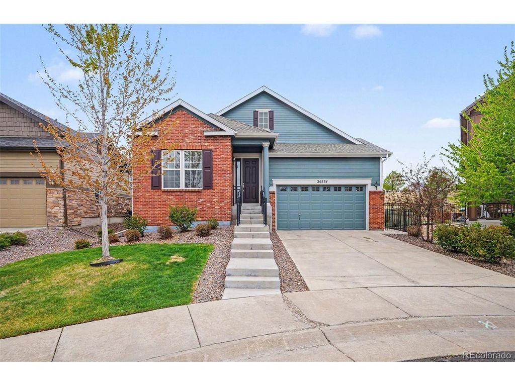 26534 E Links Pl, Aurora, CO 80016