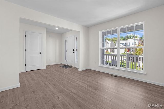 242 Noser Drive, Florissant, MO 63031