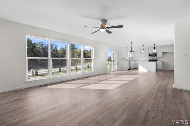 242 Noser Drive, Florissant, MO 63031