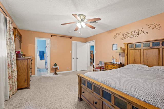 101 Willowwood Lane, Levelland, TX 79336