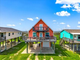 2815 Blue Water Highway, Surfside Beach, TX 77541