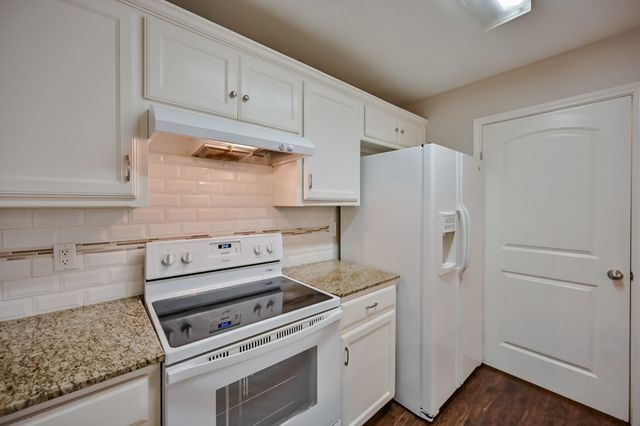 607 Kings Way Drive B, Mansfield, TX 76063