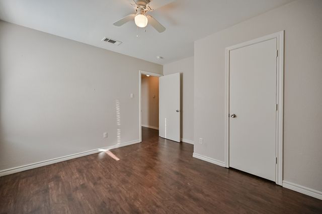 607 Kings Way Drive B, Mansfield, TX 76063