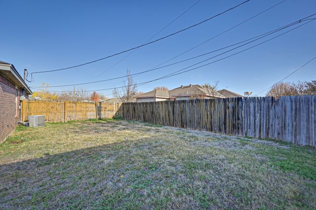 607 Kings Way Drive B, Mansfield, TX 76063