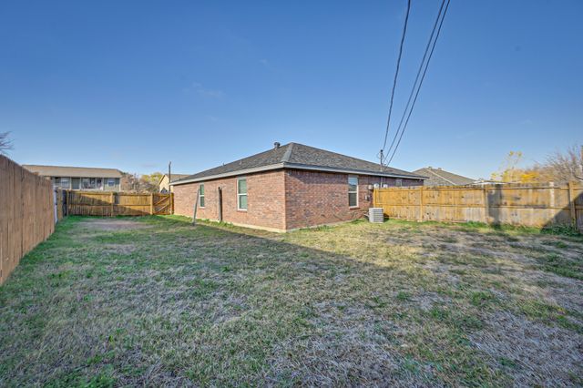 607 Kings Way Drive B, Mansfield, TX 76063