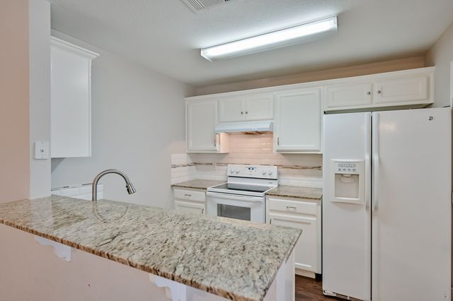 607 Kings Way Drive B, Mansfield, TX 76063