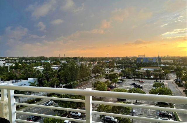 2775 NE 187th St 314, Aventura, FL 33180