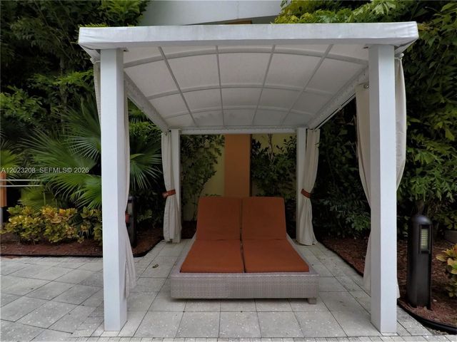 2775 NE 187th St 314, Aventura, FL 33180