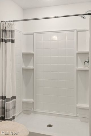 677 Crossings Lane, Akron, OH 44320