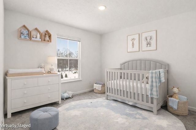 677 Crossings Lane, Akron, OH 44320