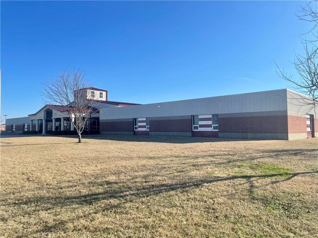 7678 Cadence Lane, Springdale, AR 72762