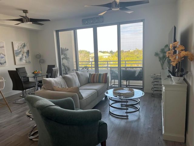 1703 N TAMIAMI TRAIL B504, Sarasota, FL 34234