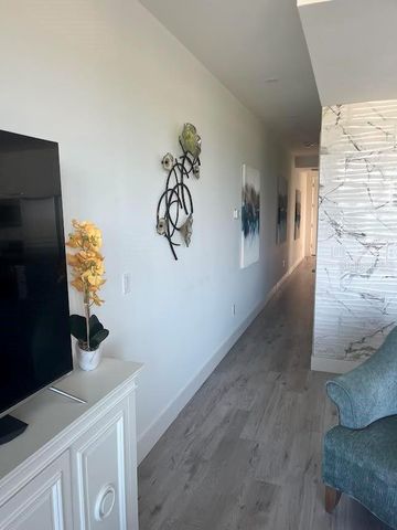 1703 N TAMIAMI TRAIL B504, Sarasota, FL 34234