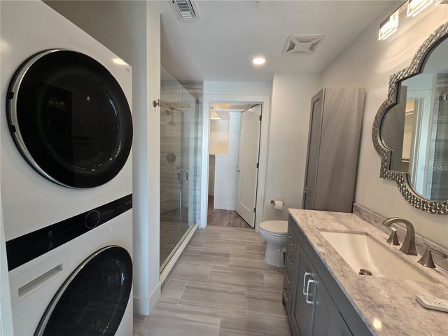 1703 N TAMIAMI TRAIL B504, Sarasota, FL 34234