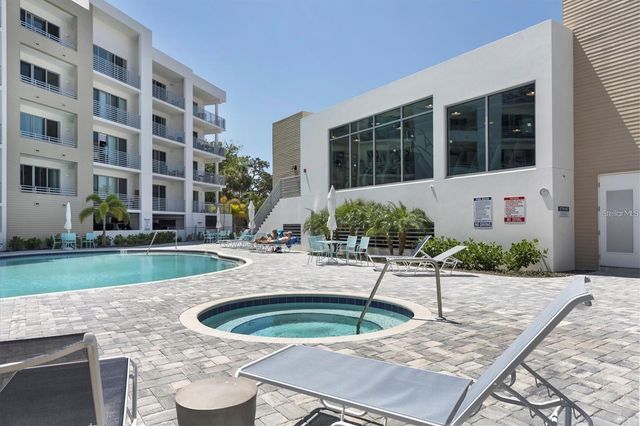 1703 N TAMIAMI TRAIL B504, Sarasota, FL 34234
