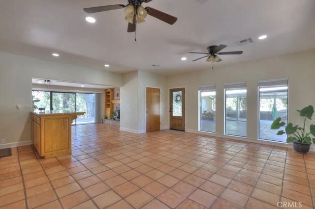 11714 Livingston Cressey, Livingston, CA 95334