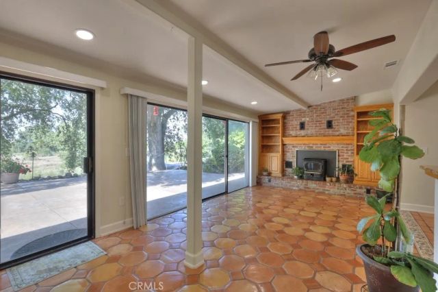 11714 Livingston Cressey, Livingston, CA 95334