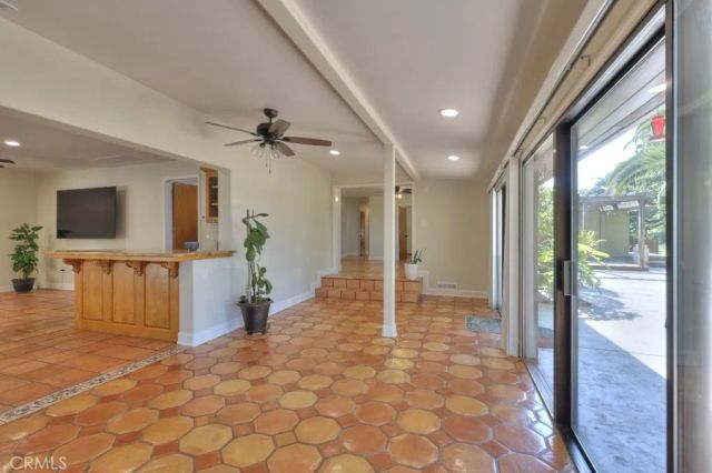 11714 Livingston Cressey, Livingston, CA 95334